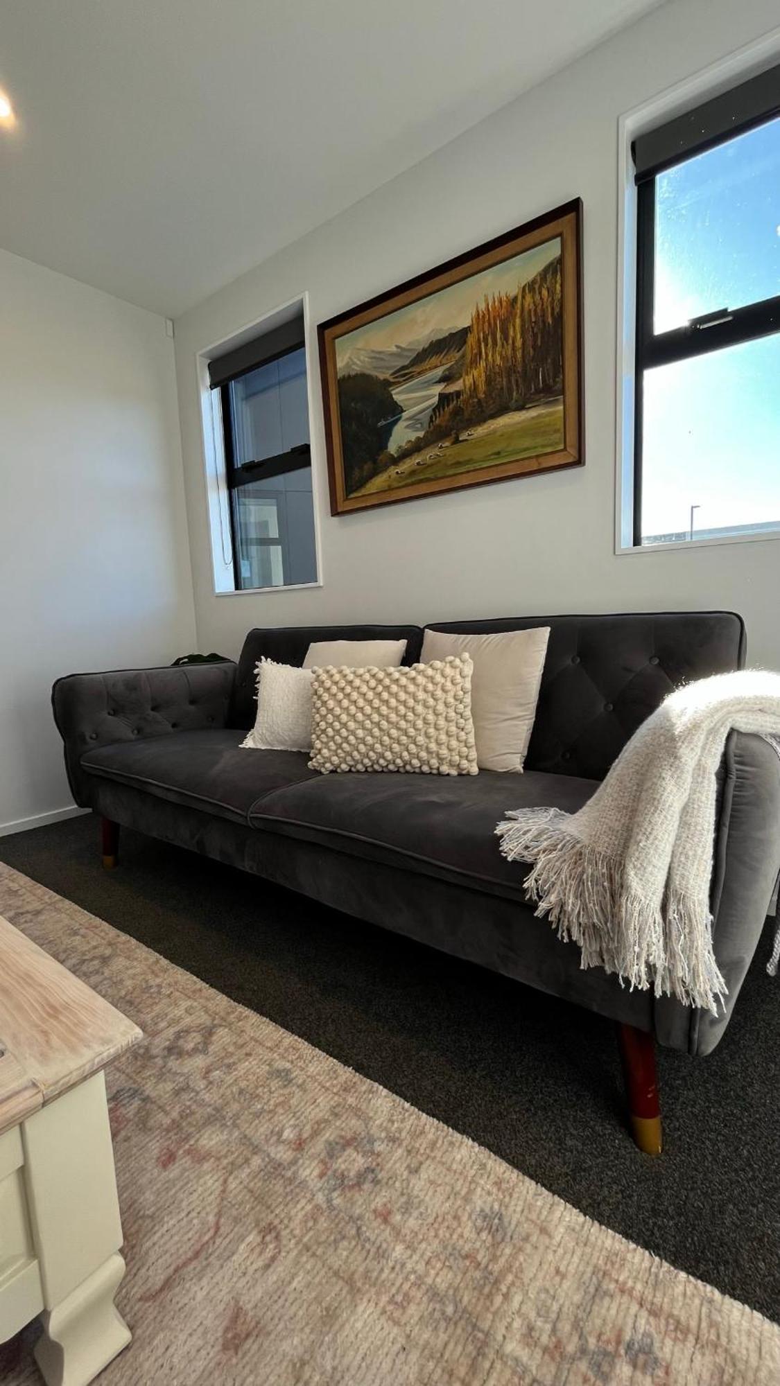 Luxury 2 Bedroom By St James Park Крайстчърч Екстериор снимка