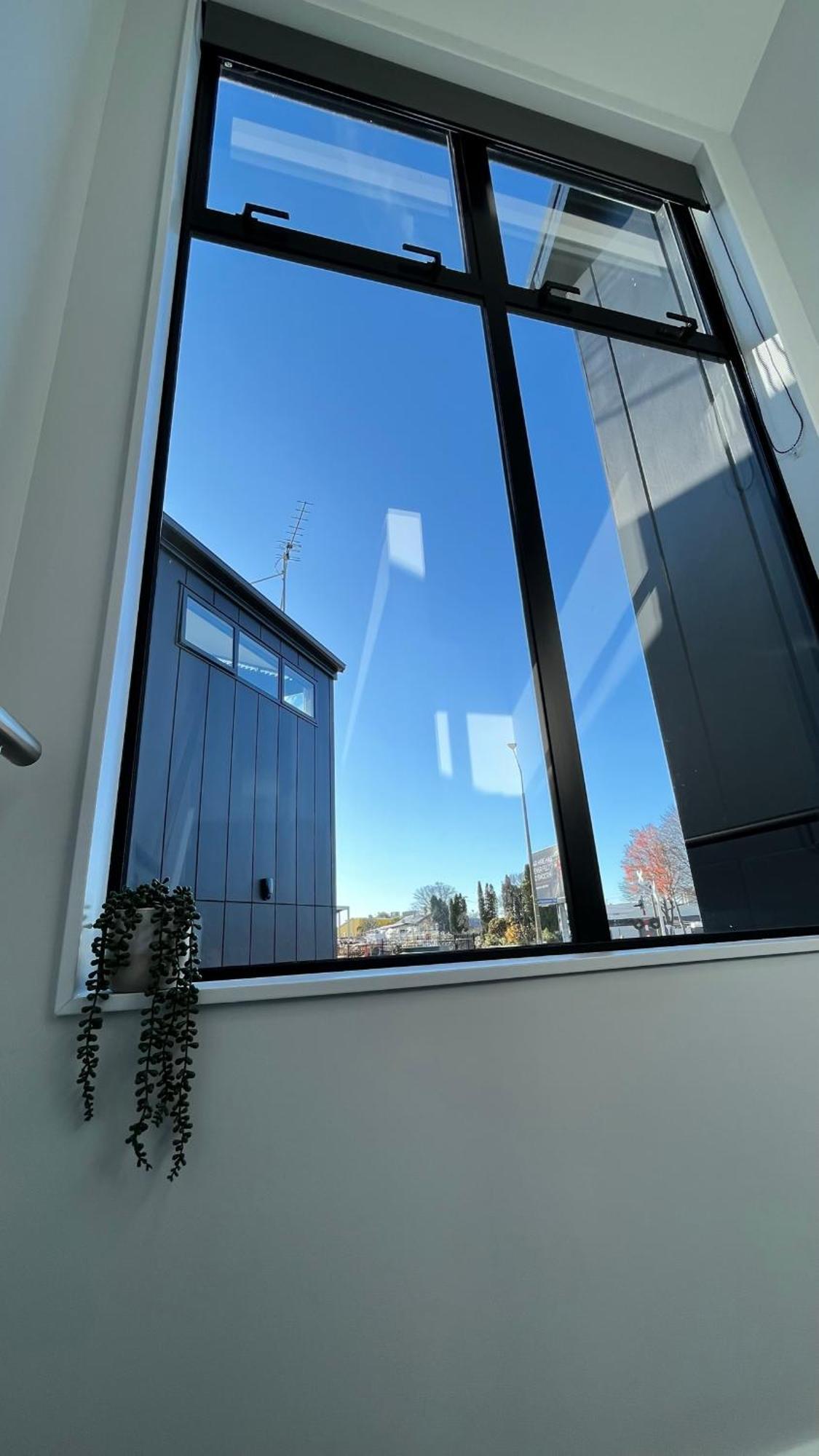 Luxury 2 Bedroom By St James Park Крайстчърч Екстериор снимка