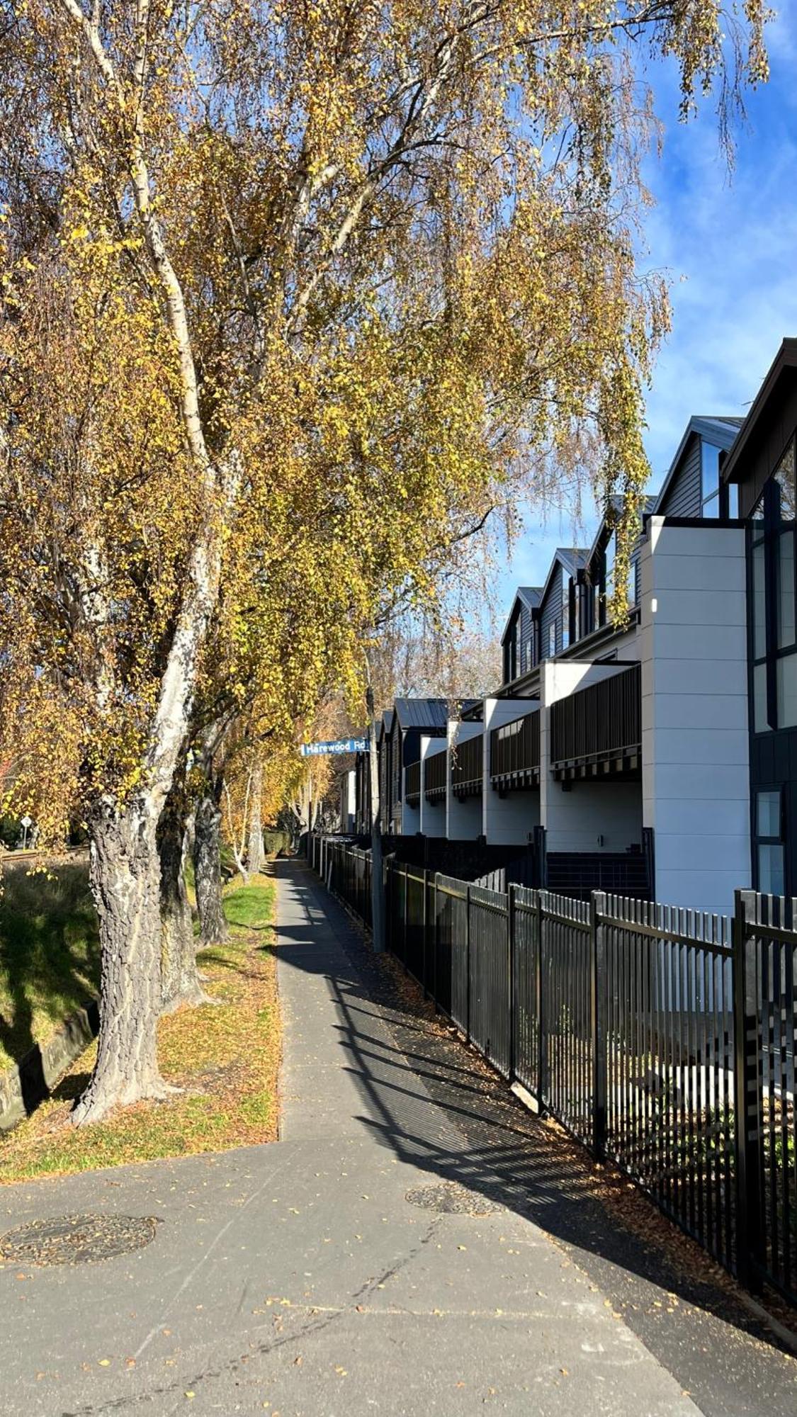 Luxury 2 Bedroom By St James Park Крайстчърч Екстериор снимка